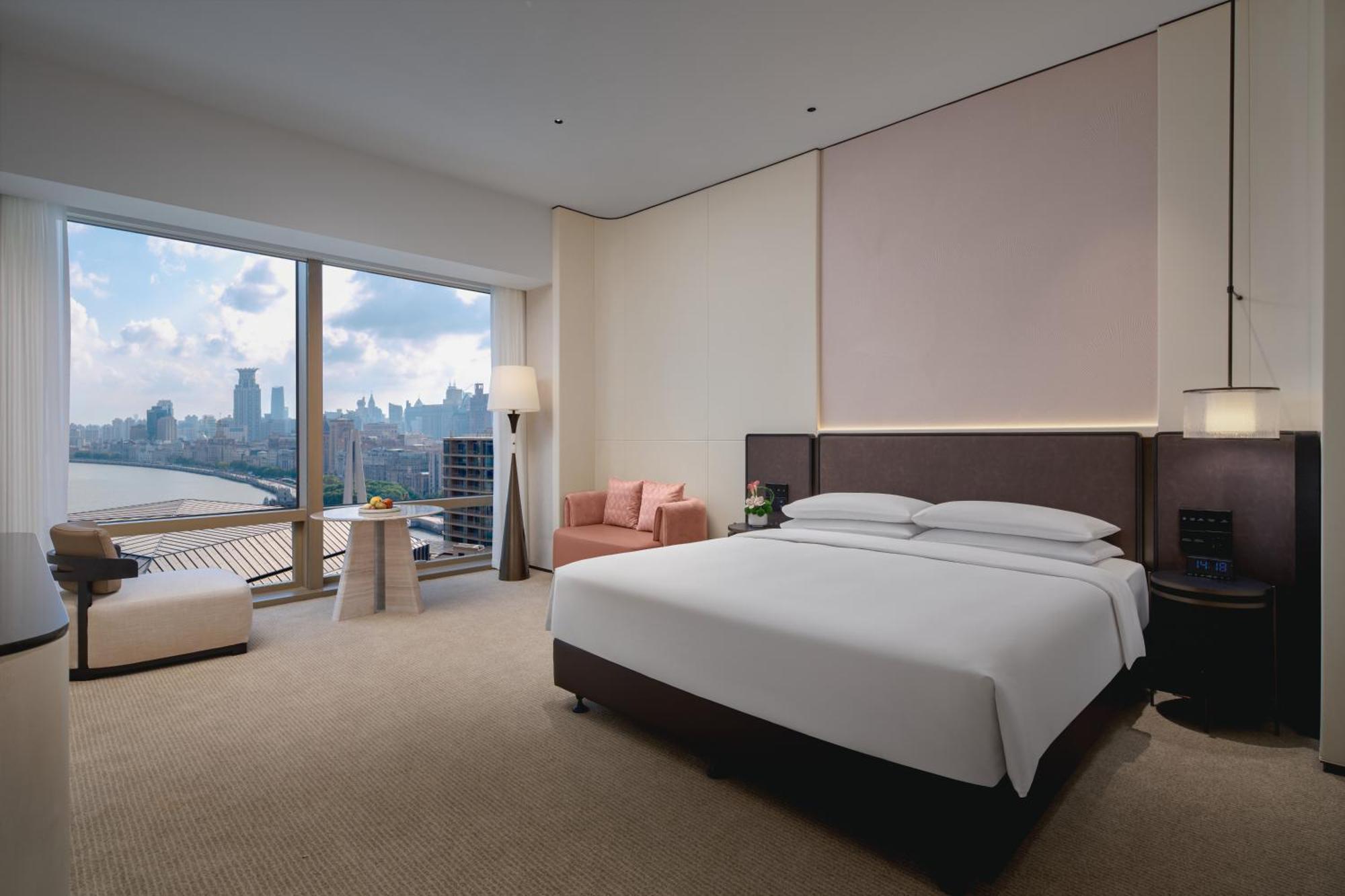 Hyatt On The Bund - A Grand Hyatt Hotel, Centrally Located At Huangpu River Banks In Downtown Shanghai