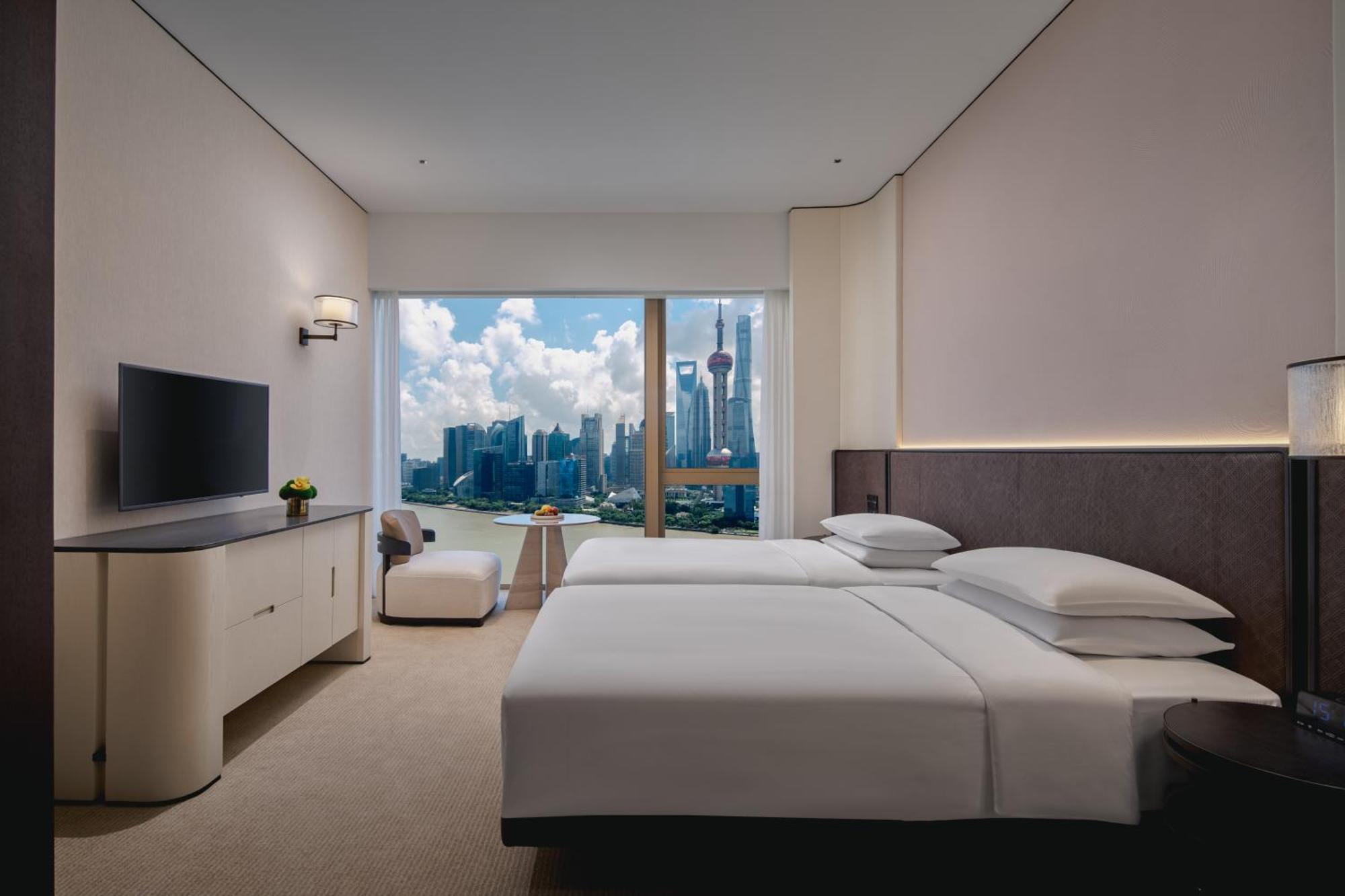 Hyatt On The Bund - A Grand Hyatt Hotel, Centrally Located At Huangpu River Banks In Downtown Hotel