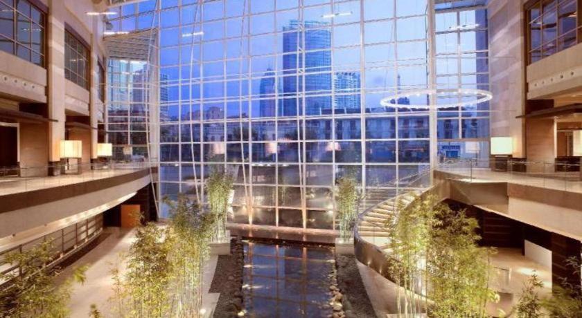 Hyatt On The Bund - A Grand Hyatt Hotel, Centrally Located At Huangpu River Banks In Downtown Shanghai