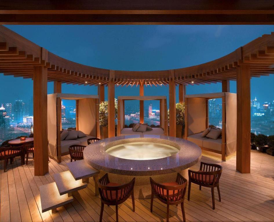 Hotel Hyatt On The Bund - A Grand Hyatt Hotel, Centrally Located At Huangpu River Banks In Downtown