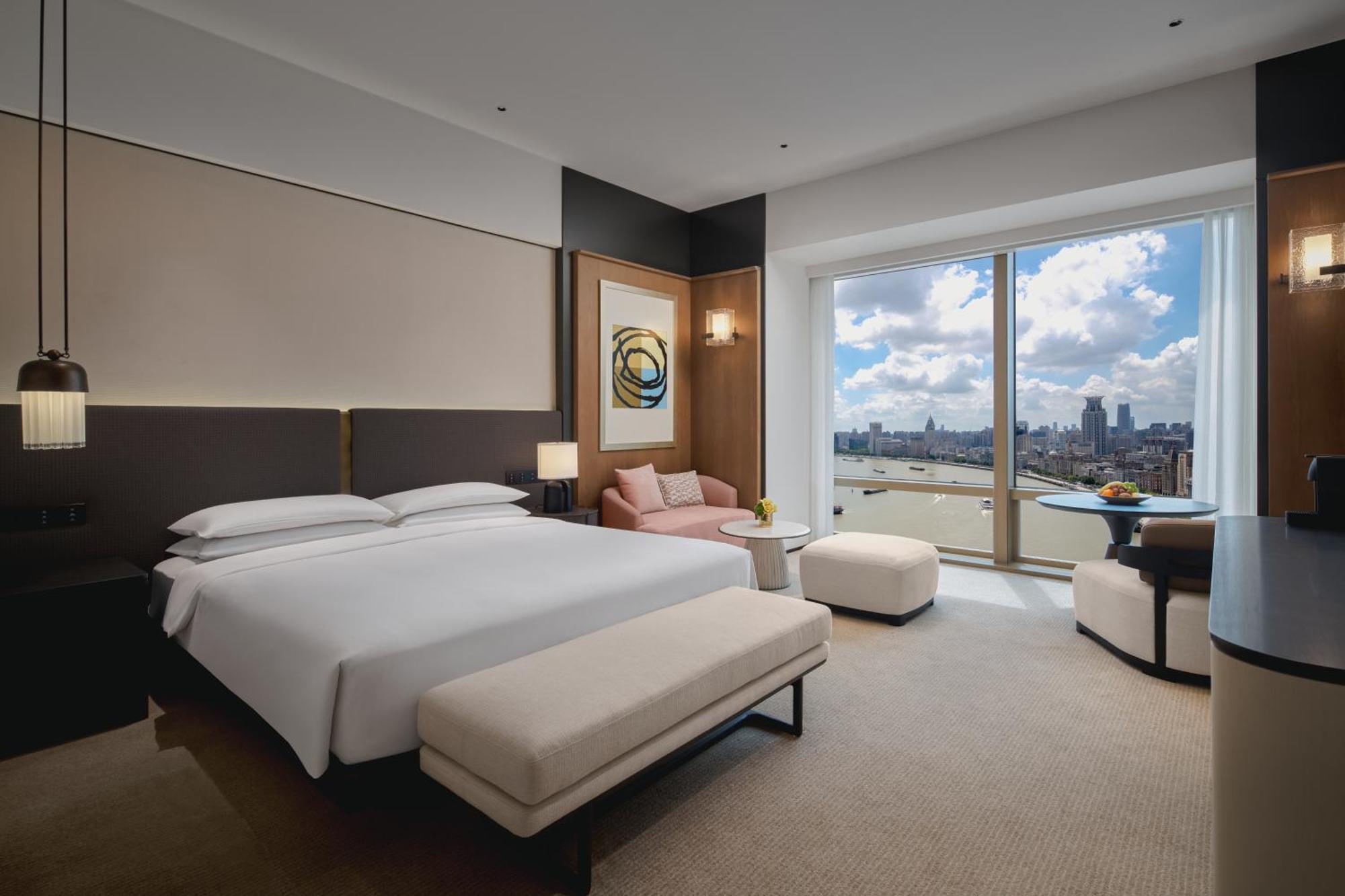 Hyatt On The Bund - A Grand Hyatt Hotel, Centrally Located At Huangpu River Banks In Downtown